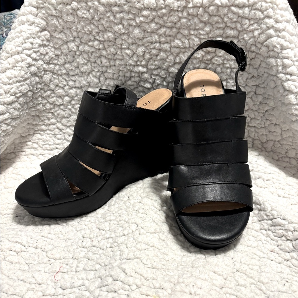 Torrid wedges